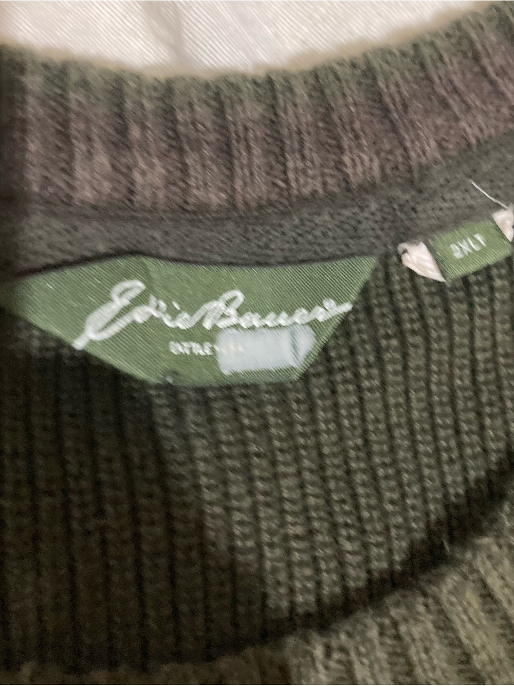 Eddie Bauer Men's Crewneck Sweater in Olive Green 2XLT - Picture 3 of 5